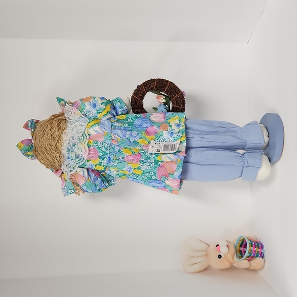 Holiday | Vintage Spring Rag Doll Figure With Wreath | Poshmark